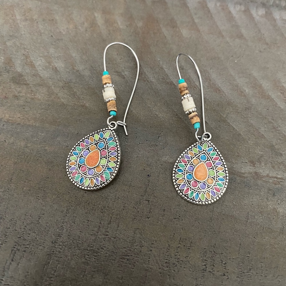 One pair of women’s multicolored earrings